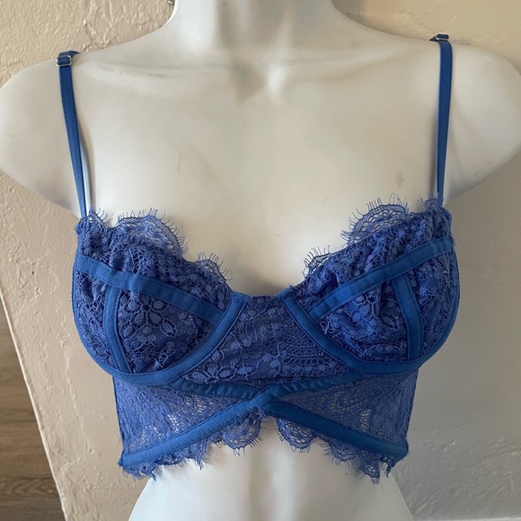 Urban outfitters out from under corset small - Picture 2 of 5